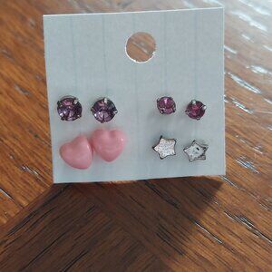 8 pairs of earrings